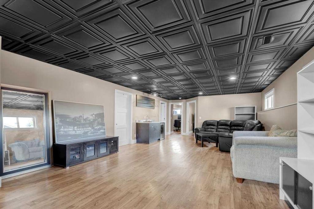 16207 Shawfield Drive Sw, Calgary, AB - Indoor