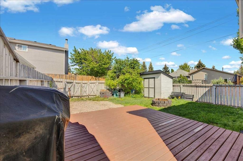 16207 Shawfield Drive Sw, Calgary, AB - Outdoor