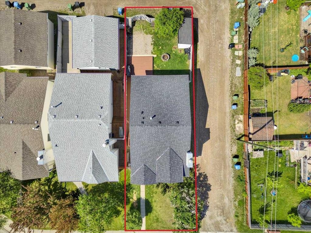 16207 Shawfield Drive Sw, Calgary, AB - Outdoor