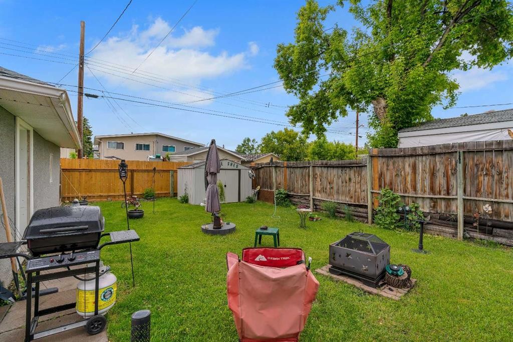7621 23 Street Se, Calgary, AB