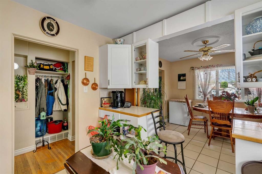 7621 23 Street Se, Calgary, AB