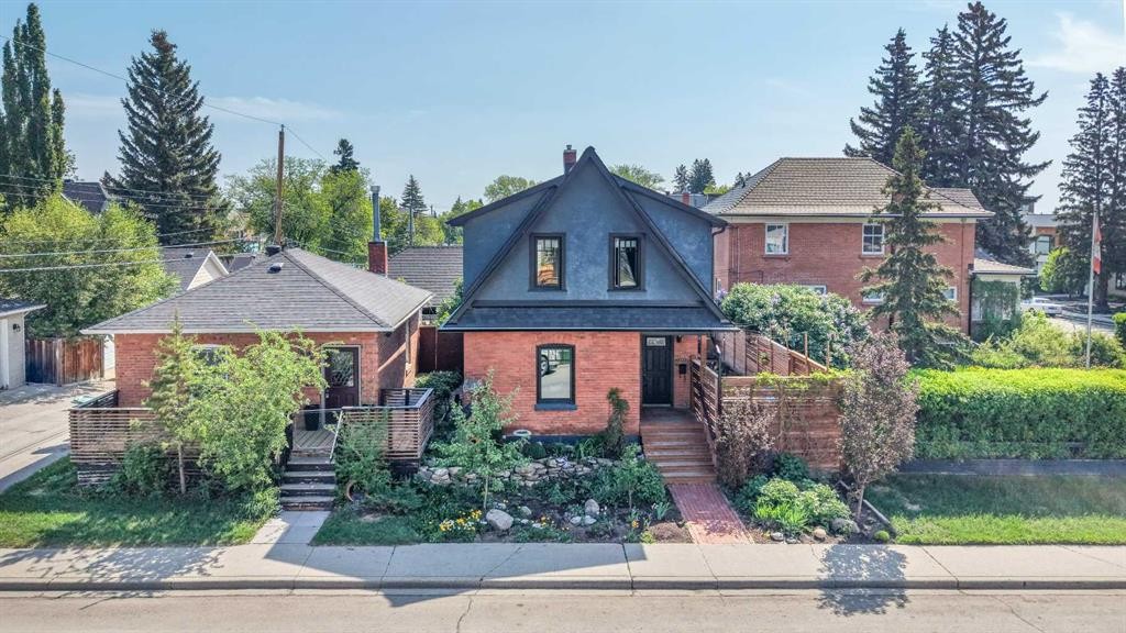 3216 17 Street Sw, Calgary, AB