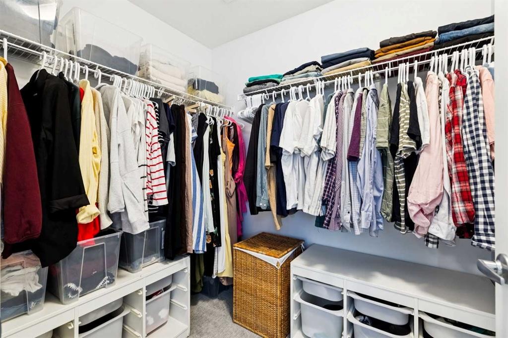 44 Creekside Boulevard Sw, Calgary, AB - Indoor With Storage