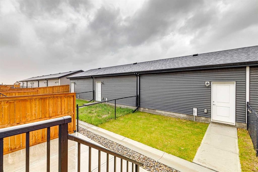 44 Creekside Boulevard Sw, Calgary, AB - Outdoor With Exterior