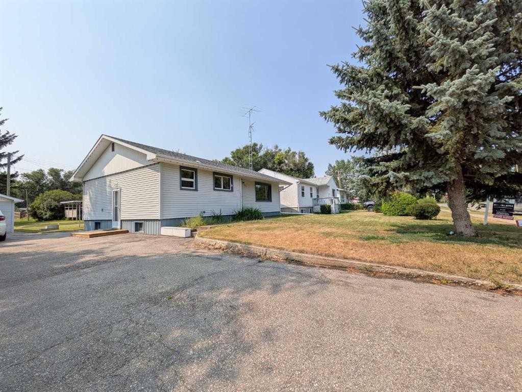223 Allison Street, Acme, AB - Outdoor