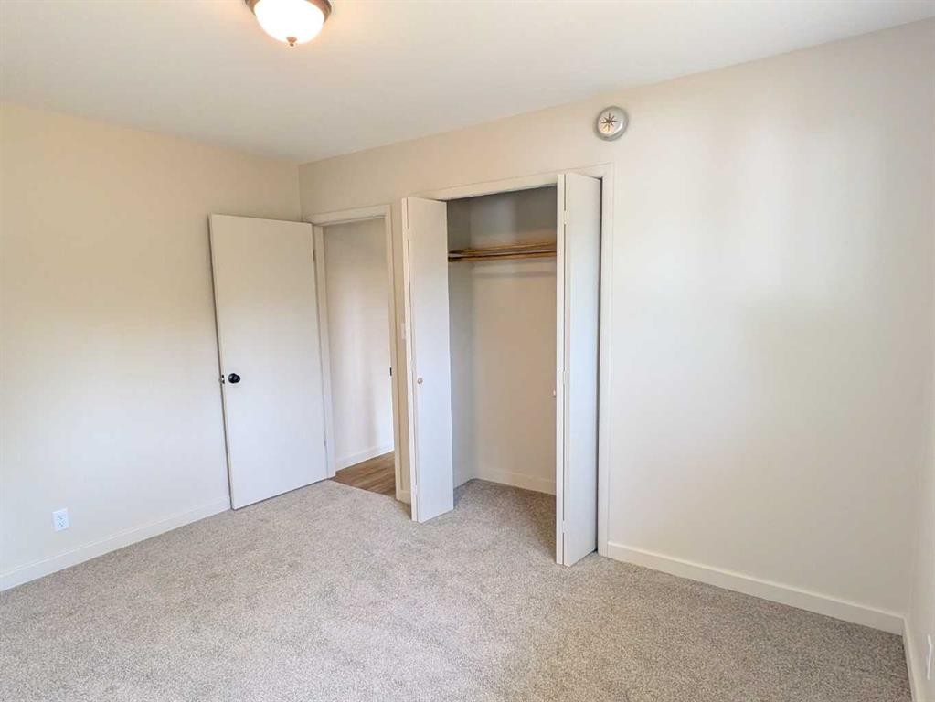 223 Allison Street, Acme, AB - Indoor