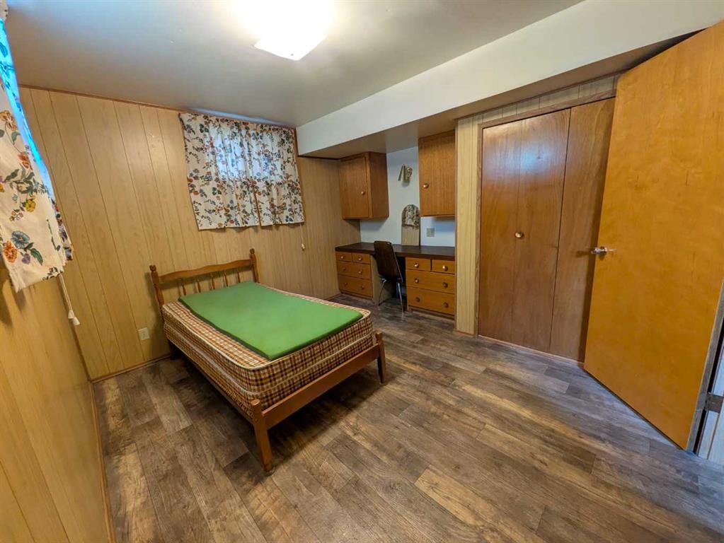 223 Allison Street, Acme, AB - Indoor
