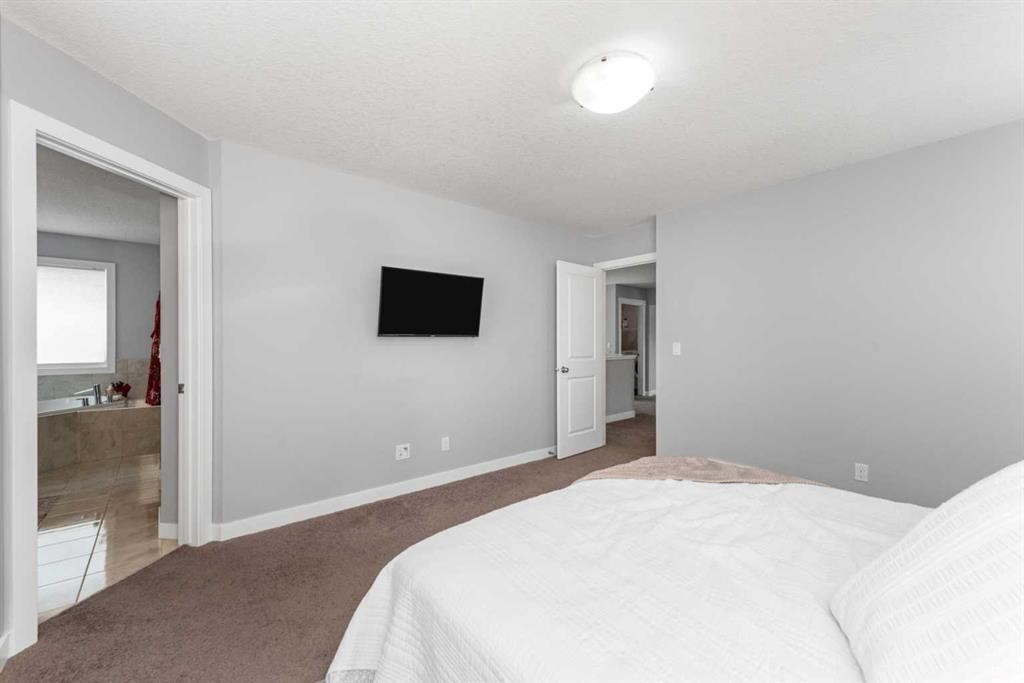 99 Brightoncrest Point Se, Calgary, AB