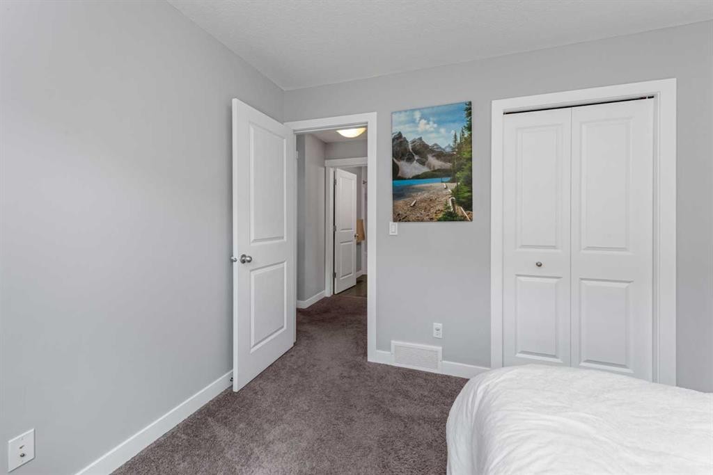 99 Brightoncrest Point Se, Calgary, AB