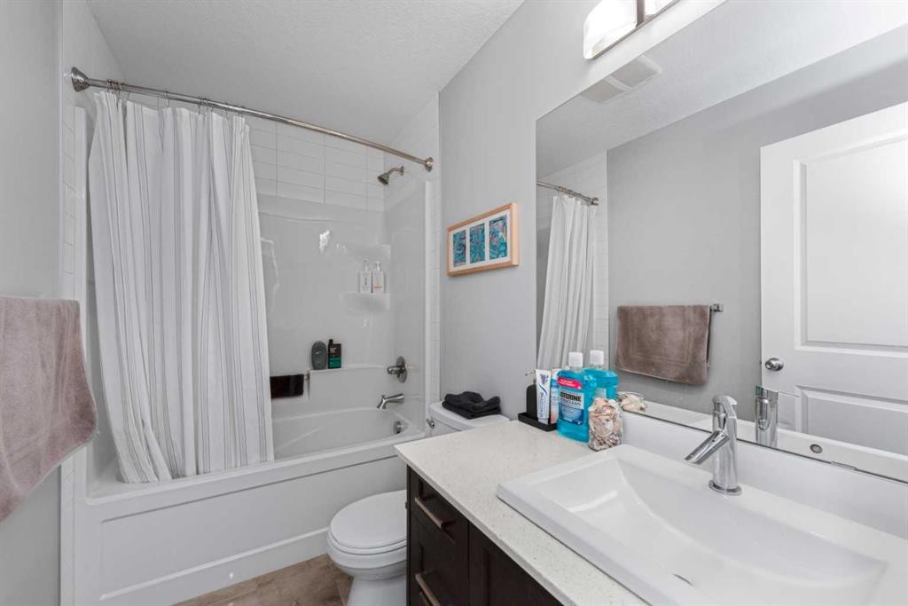 99 Brightoncrest Point Se, Calgary, AB