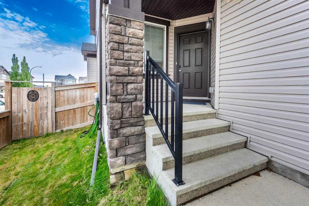 99 Brightoncrest Point Se, Calgary, AB