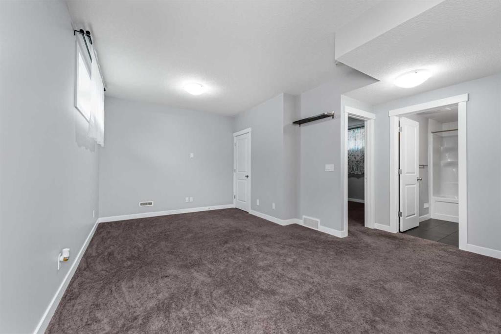 99 Brightoncrest Point Se, Calgary, AB