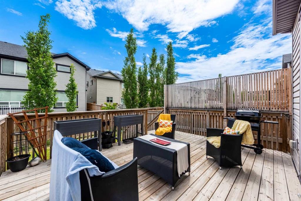 99 Brightoncrest Point Se, Calgary, AB