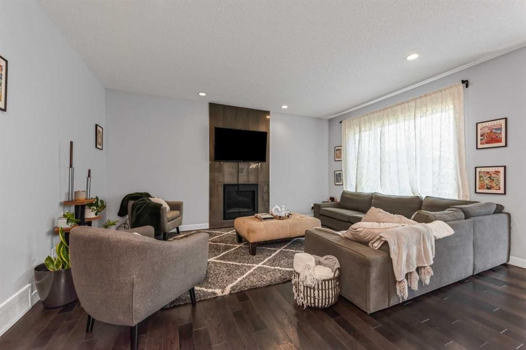 99 Brightoncrest Point Se, Calgary, AB