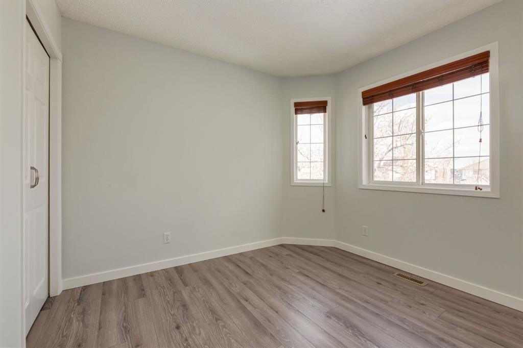 82 Hidden Ridge View Nw, Calgary, AB