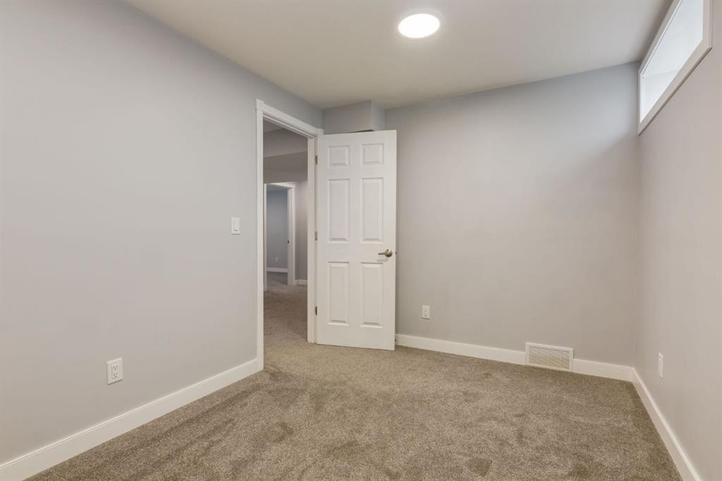 82 Hidden Ridge View Nw, Calgary, AB