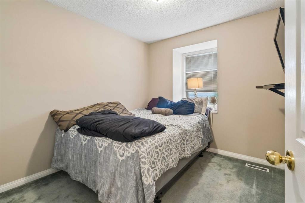 109-4810 40 Avenue Sw, Calgary, AB