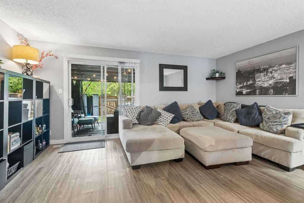 109-4810 40 Avenue Sw, Calgary, AB