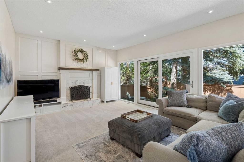 7 Brookpark Bay Sw, Calgary, AB