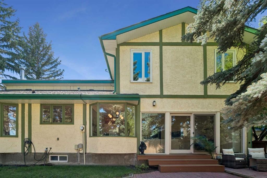 7 Brookpark Bay Sw, Calgary, AB
