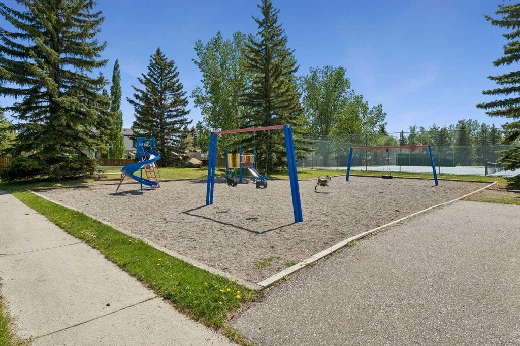 7 Brookpark Bay Sw, Calgary, AB