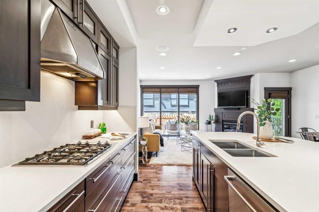 2317 16 Street Sw, Calgary, AB - Indoor Photo Showing Kitchen With Double Sink With Upgraded Kitchen