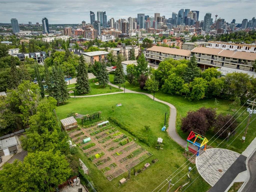 2317 16 Street Sw, Calgary, AB - Outdoor With View