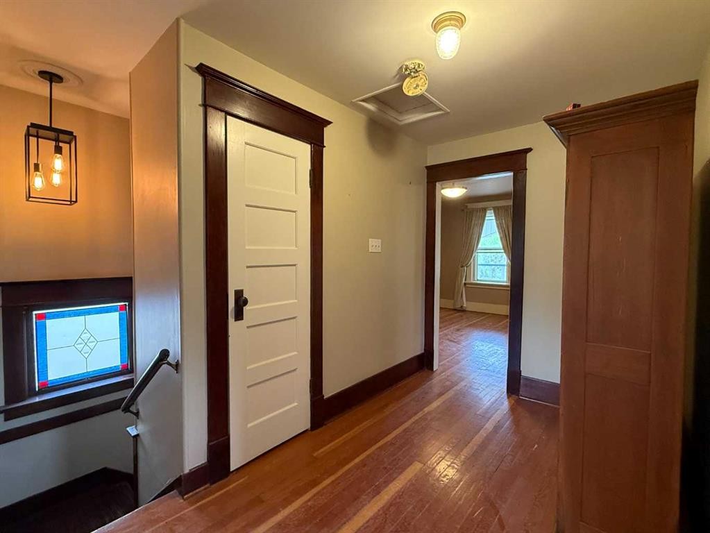 332 12 Avenue Nw, Calgary, AB