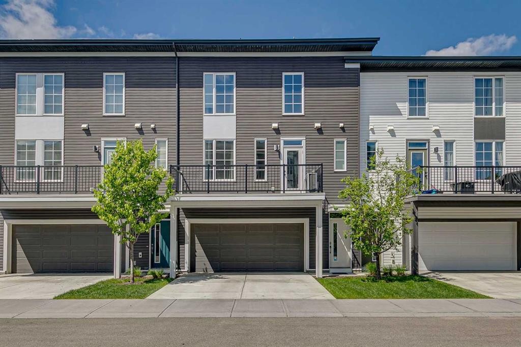 146 Walgrove Common Se, Calgary, AB - Outdoor With Facade