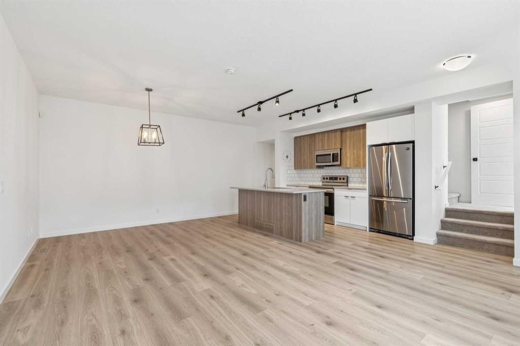 146 Walgrove Common Se, Calgary, AB - Indoor Photo Showing Kitchen