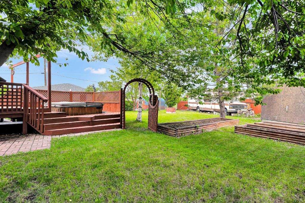 244 Travis Place Ne, Calgary, AB