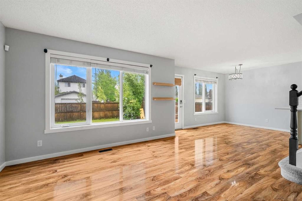 615 Copperfield Boulevard Se, Calgary, AB