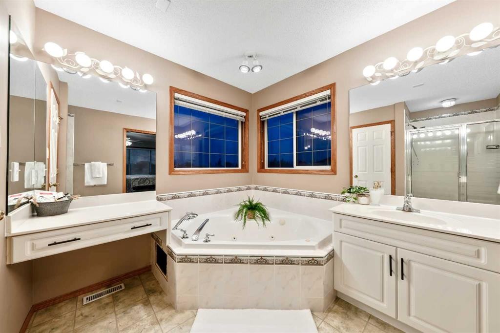 46 4 Street Ne, Langdon, AB - Indoor Photo Showing Bathroom