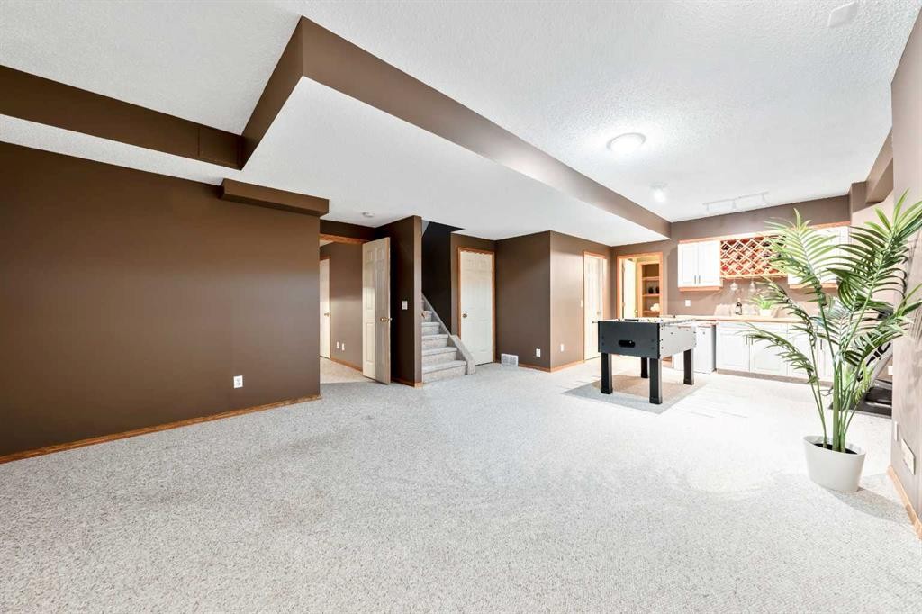 46 4 Street Ne, Langdon, AB - With Exterior