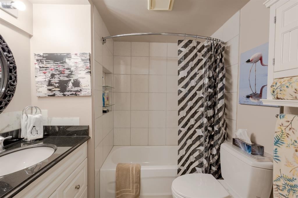 62 Berkley Close Nw, Calgary, AB