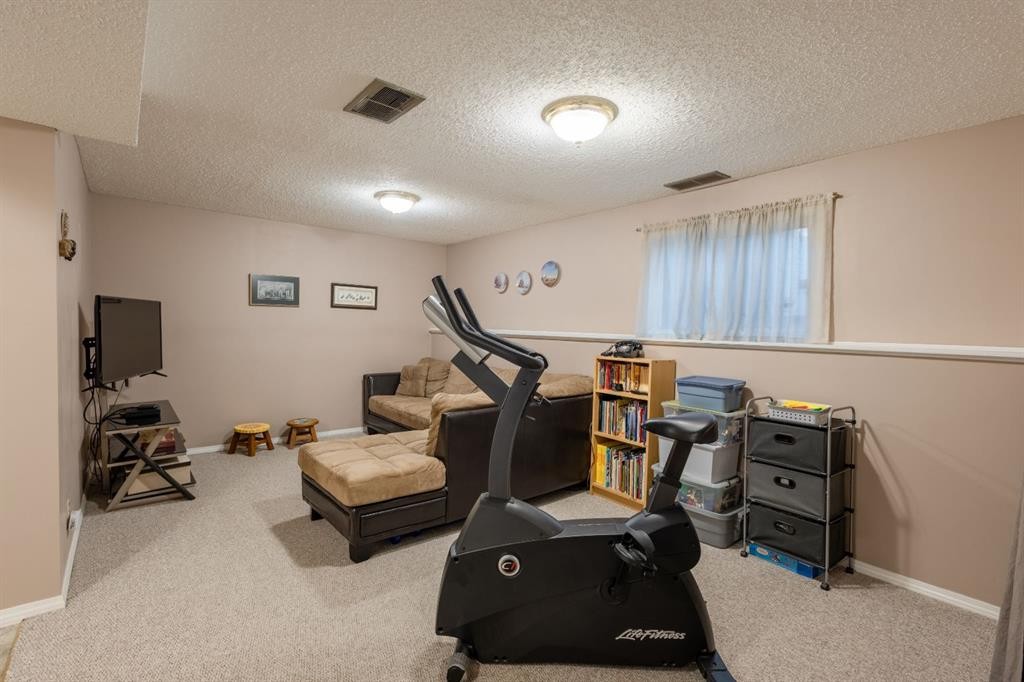 62 Berkley Close Nw, Calgary, AB