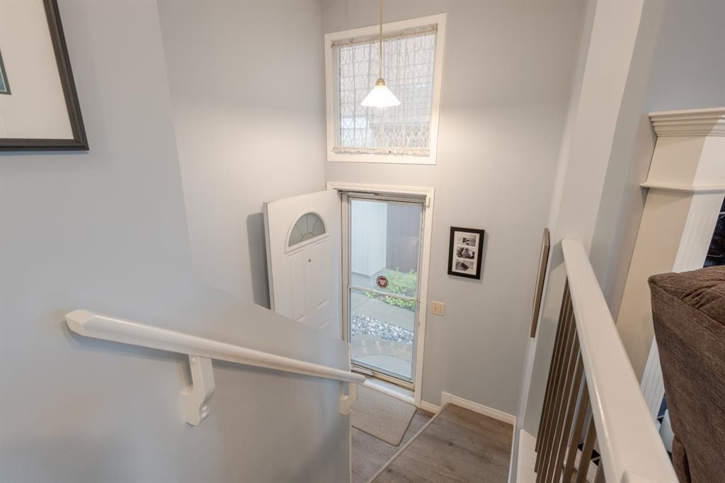 62 Berkley Close Nw, Calgary, AB