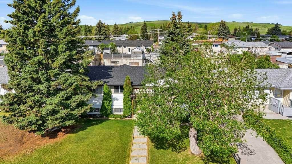 7115 Huntercrest Road Nw, Calgary, AB - Outdoor