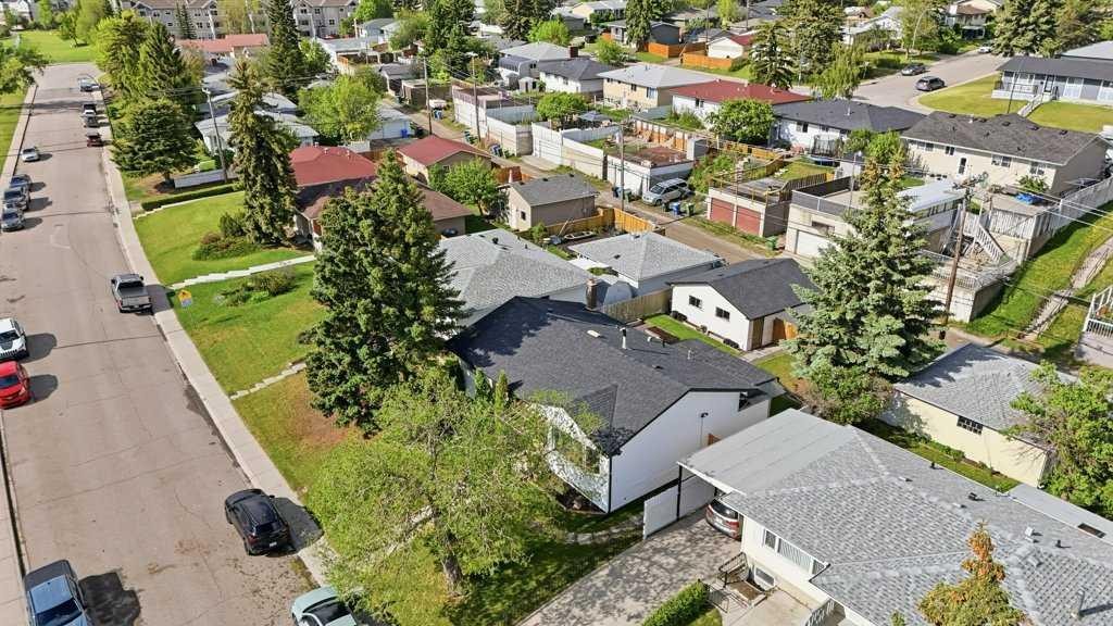 7115 Huntercrest Road Nw, Calgary, AB - Outdoor With View