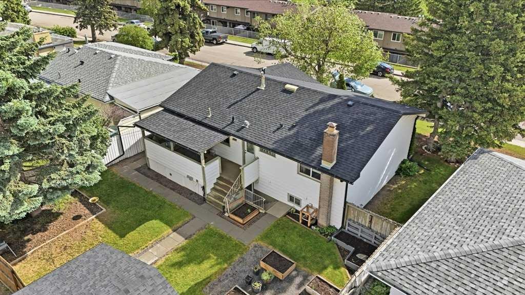 7115 Huntercrest Road Nw, Calgary, AB - Outdoor