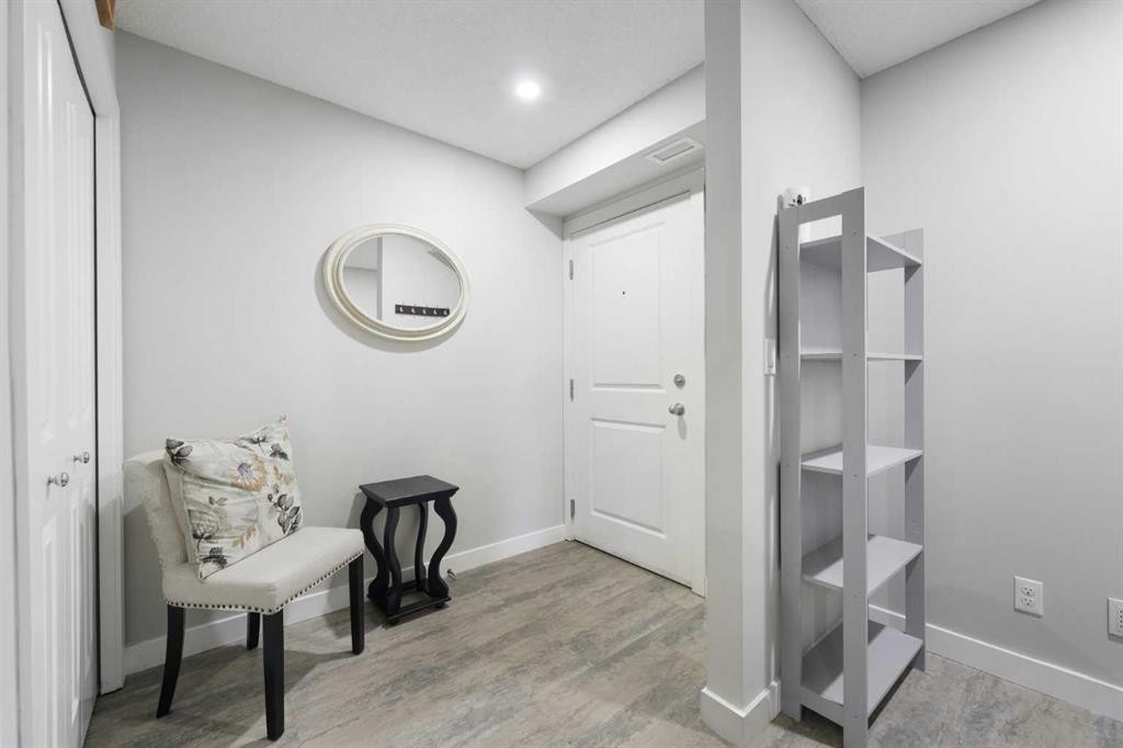 1219-625 Glenbow Drive, Cochrane, AB - Indoor Photo Showing Other Room