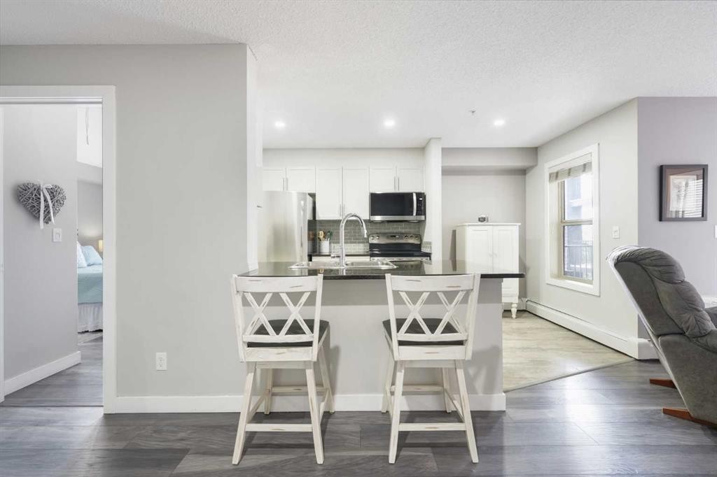 1219-625 Glenbow Drive, Cochrane, AB - Indoor
