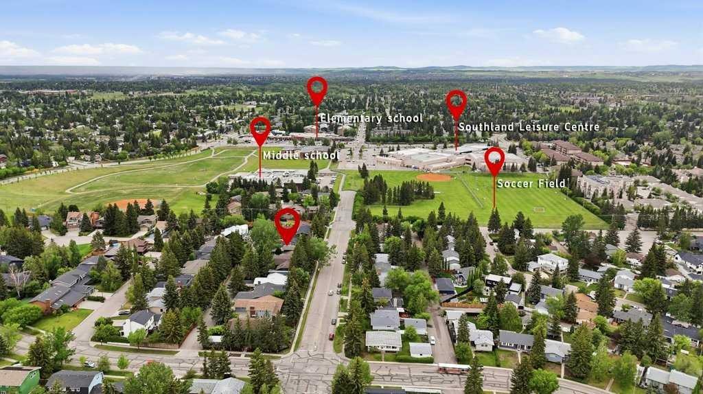 9824 19 Street Sw, Calgary, AB