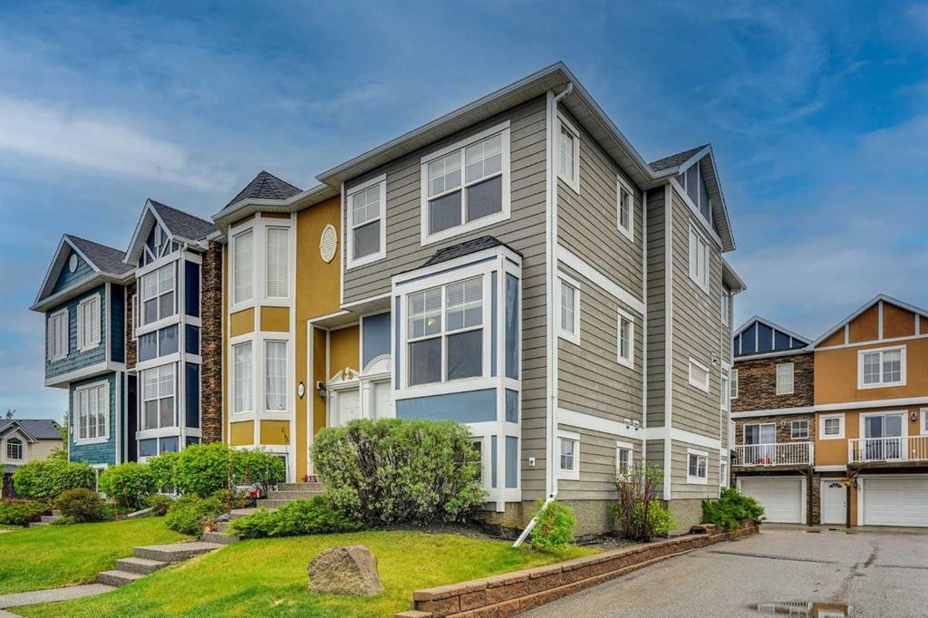 124 Lavender Link, Chestermere, AB - Outdoor With Facade