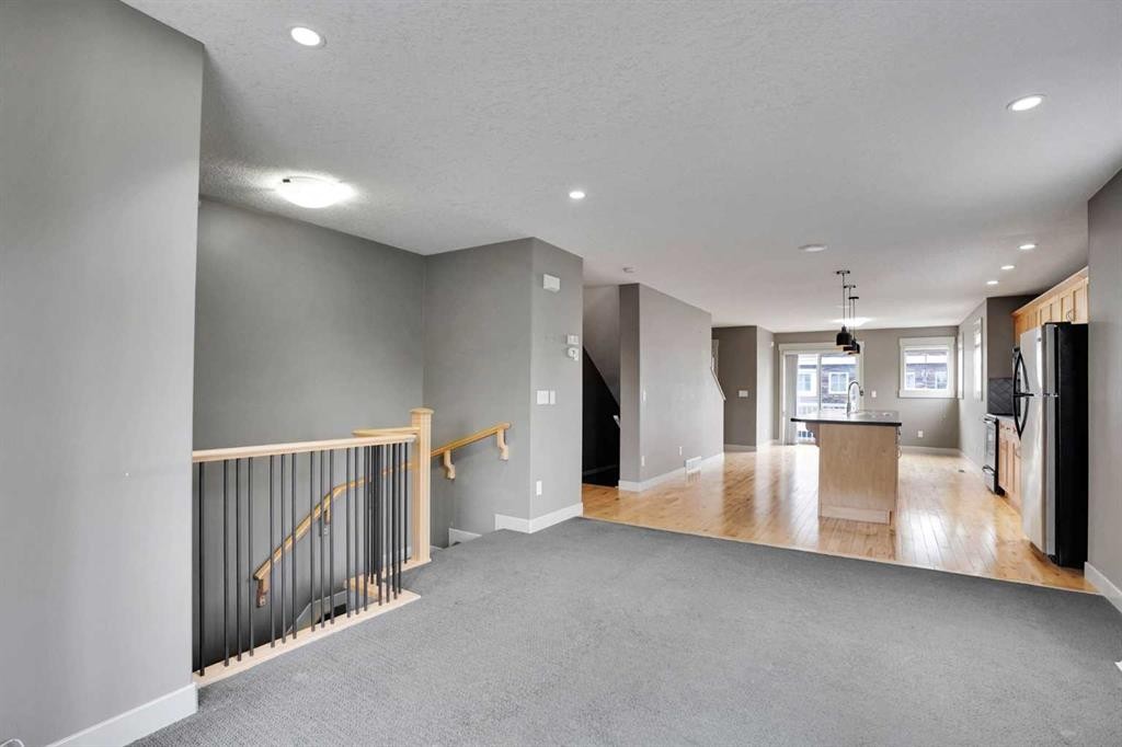 124 Lavender Link, Chestermere, AB - Indoor Photo Showing Other Room