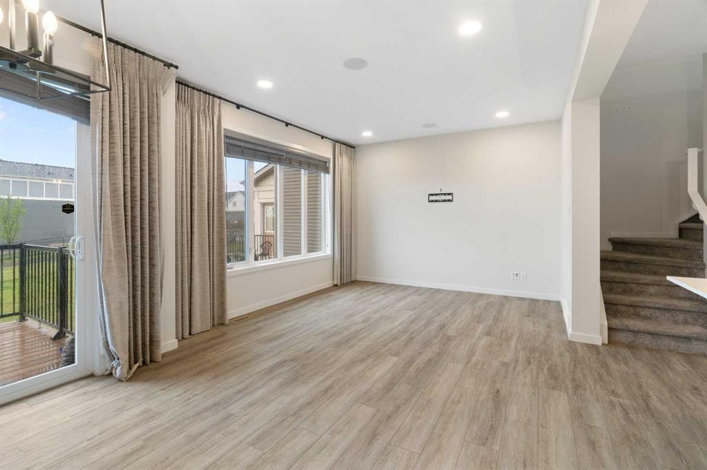 15 Homestead Close Ne, Calgary, AB