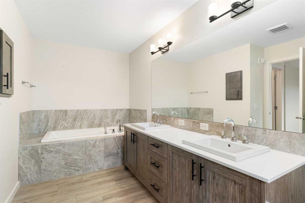 15 Homestead Close Ne, Calgary, AB