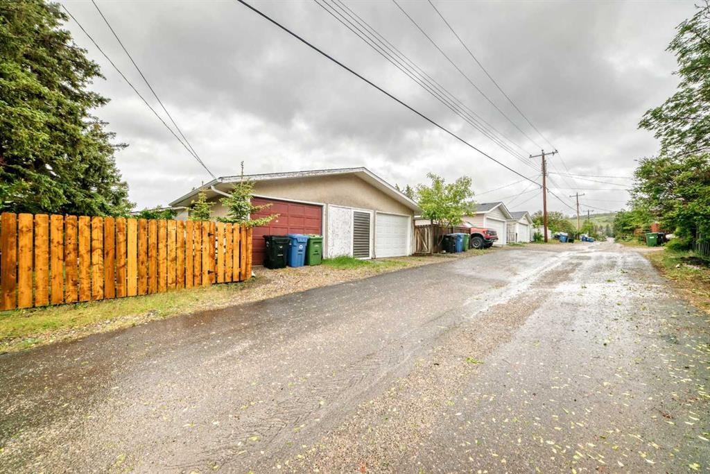 1106 Ninga Road Nw, Calgary, AB