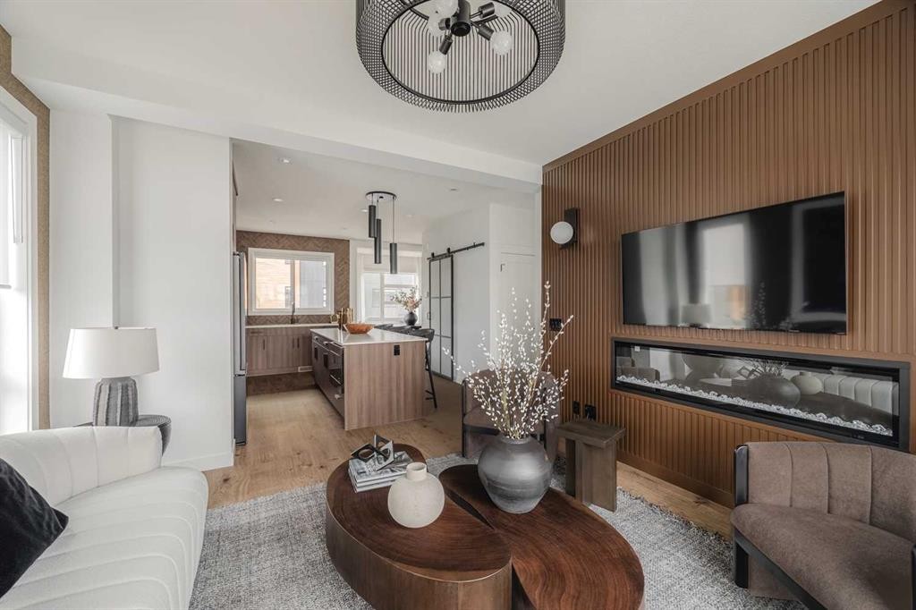 59 Lucas Way Nw, Calgary, AB