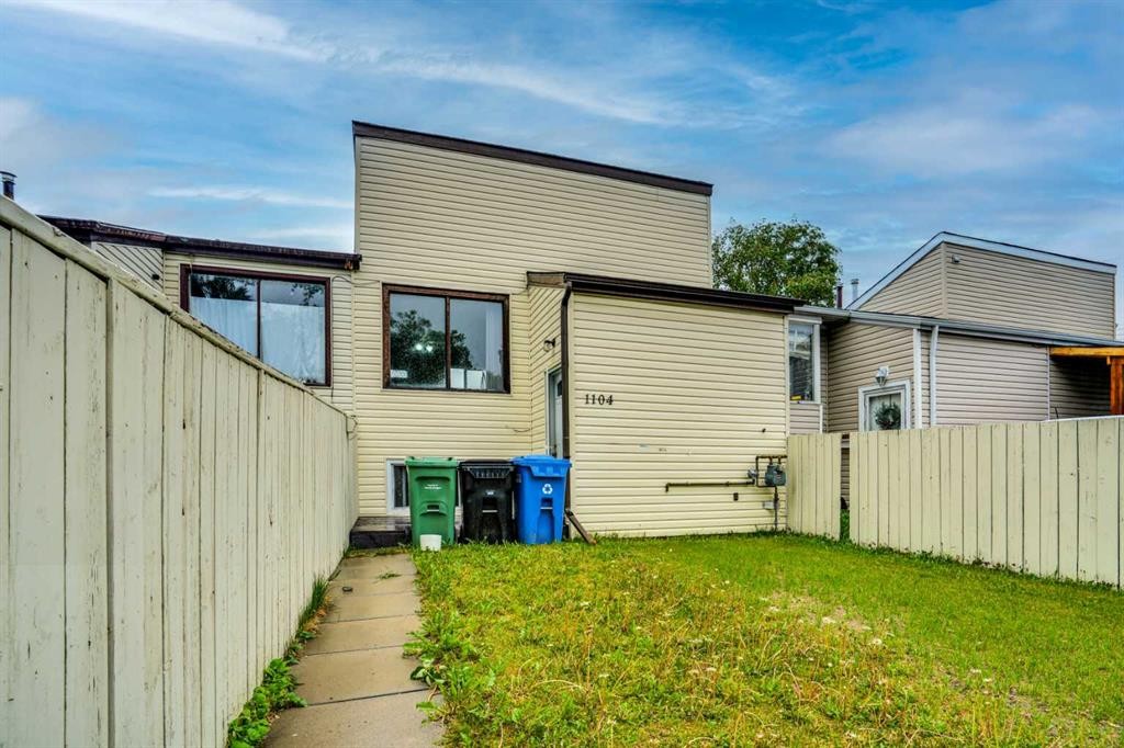 1104 53C Street Se, Calgary, AB